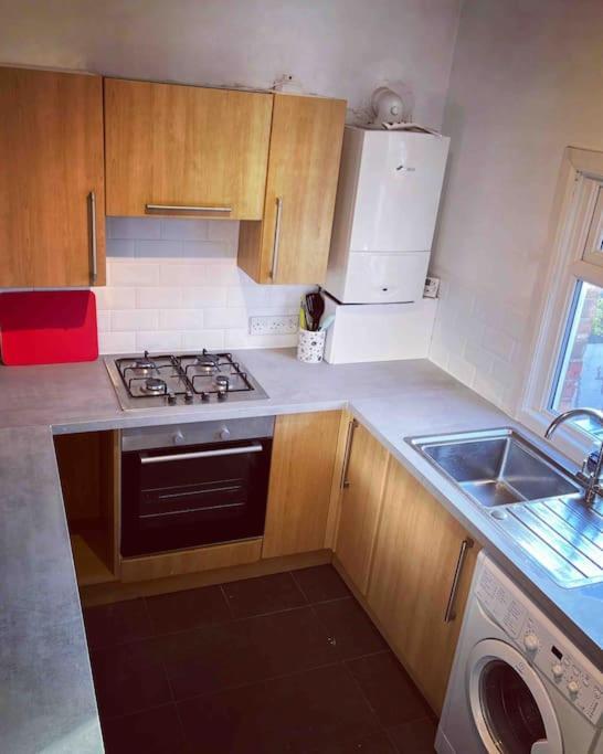 Chester/Handbridge Sleeps 9 + Netflix Hough Green Exteriör bild