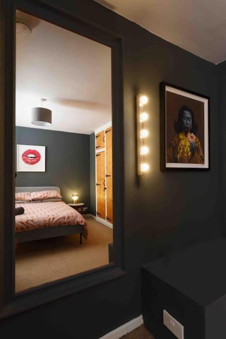 Chester/Handbridge Sleeps 9 + Netflix Hough Green Exteriör bild